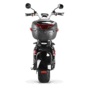 Černý elektrický motocykl